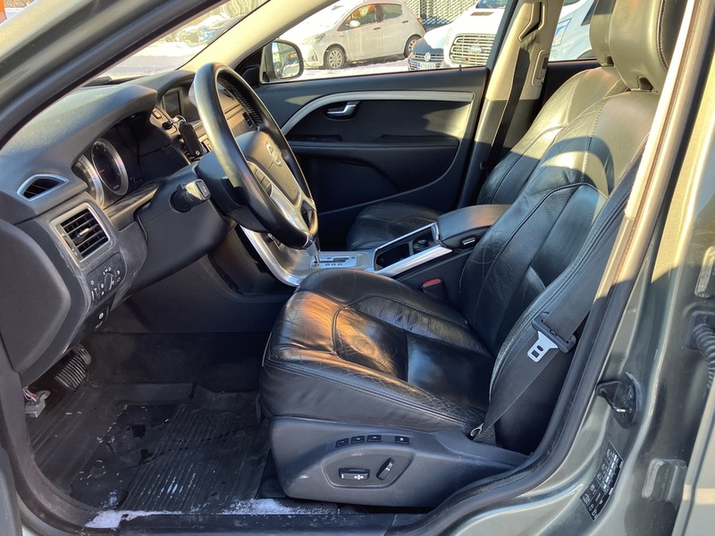 Volvo V70 vaihtoauto