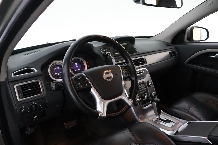 Volvo V70 vaihtoauto