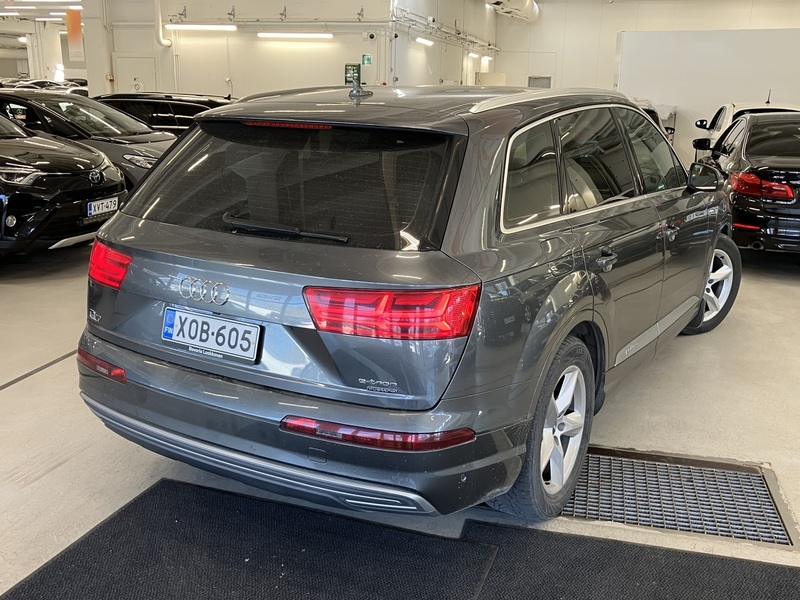 Audi Q7 vaihtoauto
