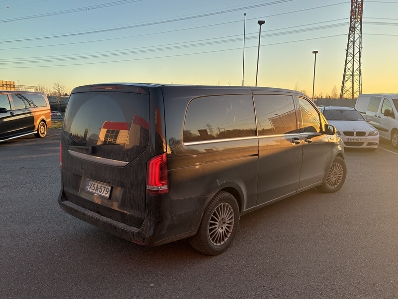 Mercedes-Benz EQV vaihtoauto