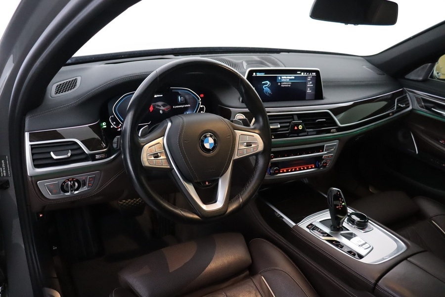 BMW 745 vaihtoauto