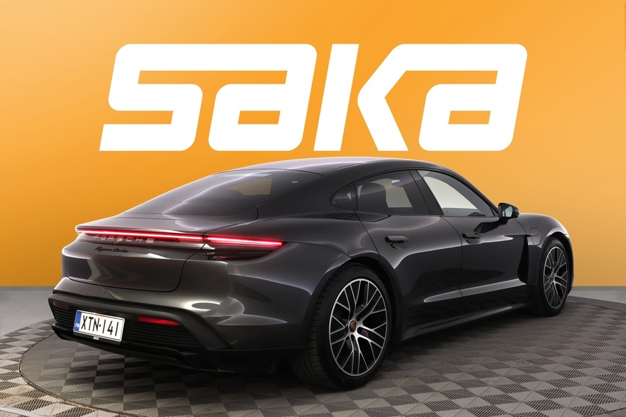 Porsche Taycan vaihtoauto