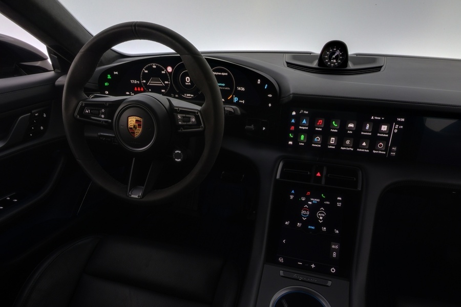 Porsche Taycan vaihtoauto