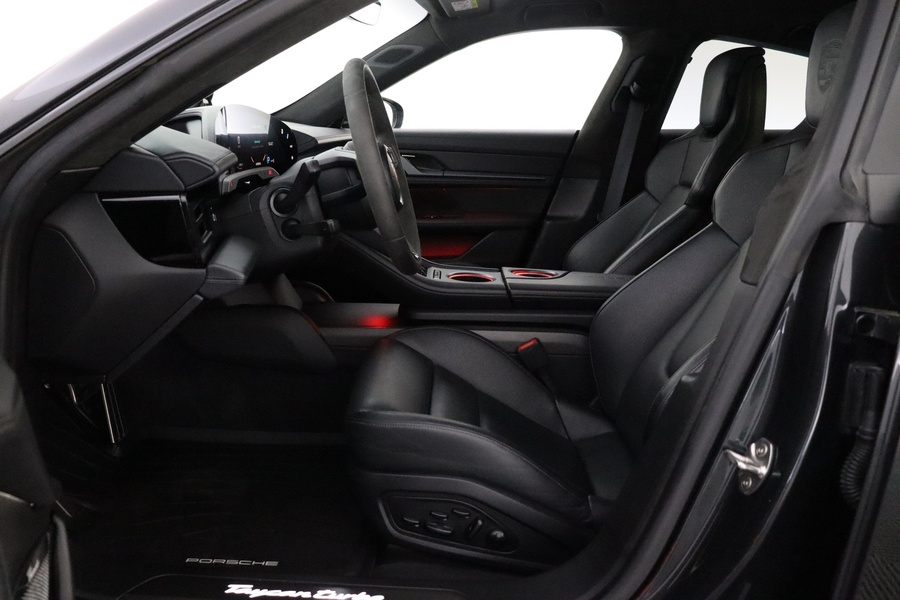 Porsche Taycan vaihtoauto