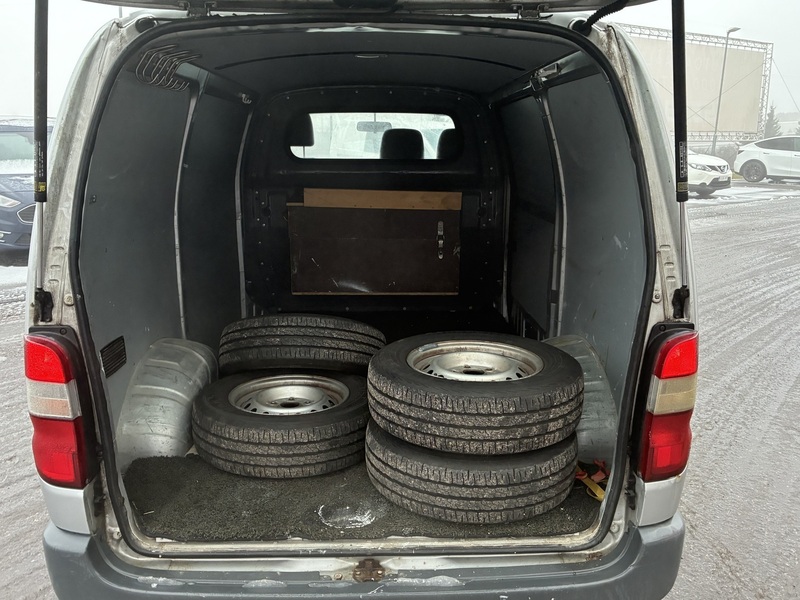 Toyota Hiace vaihtoauto