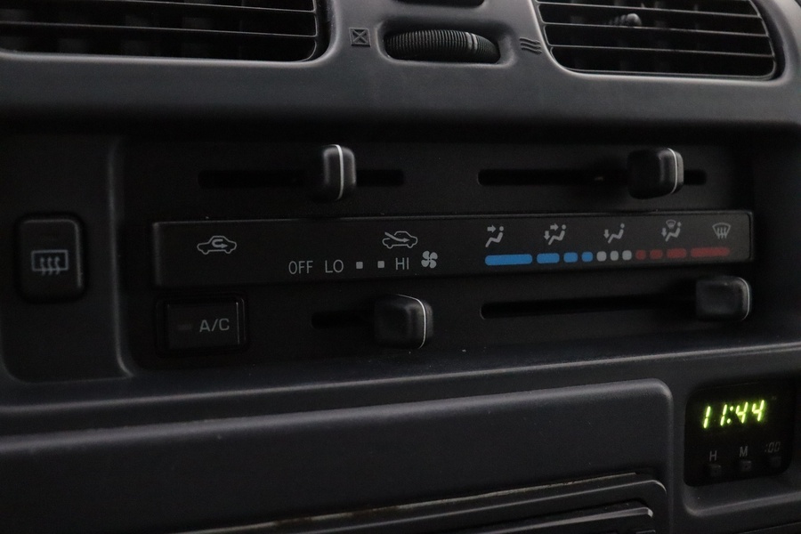 Toyota Hiace vaihtoauto