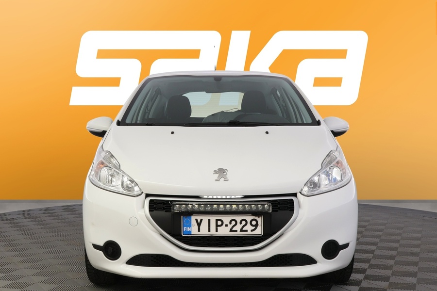 Peugeot 208 vaihtoauto