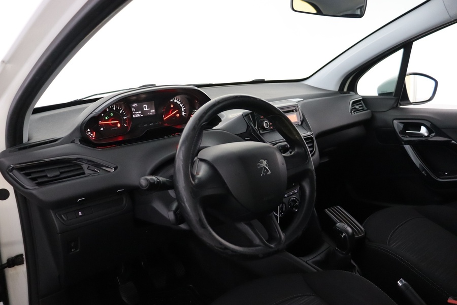 Peugeot 208 vaihtoauto