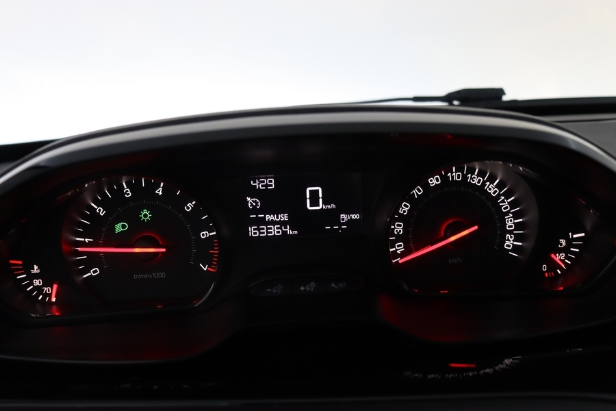 Peugeot 208 vaihtoauto