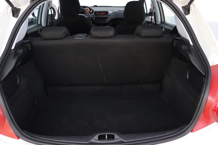 Peugeot 208 vaihtoauto