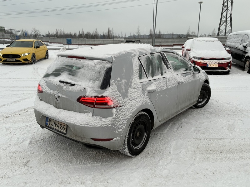 Volkswagen Golf vaihtoauto