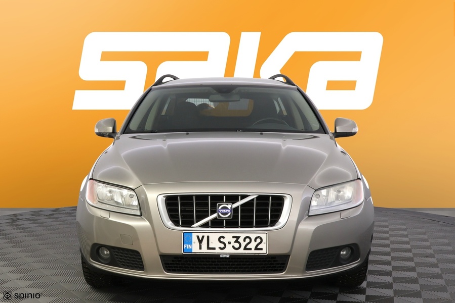 Volvo V70 vaihtoauto