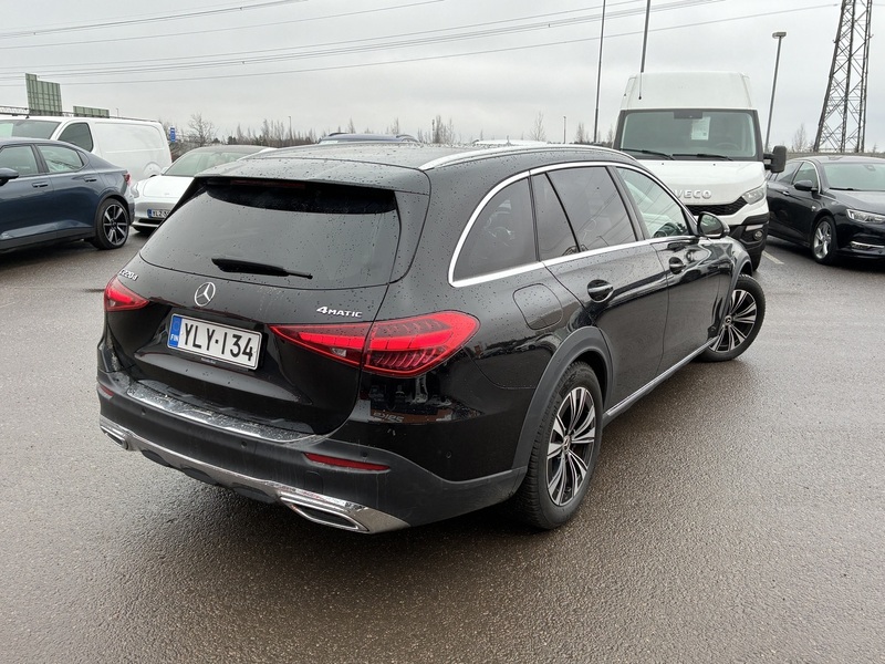 Mercedes-Benz C vaihtoauto