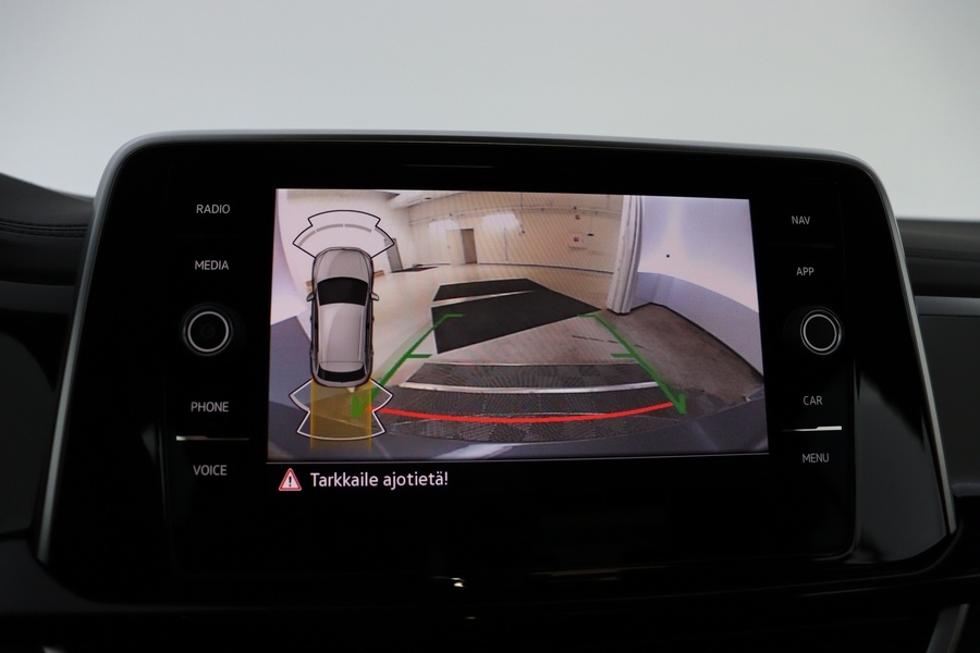 Volkswagen T-Roc vaihtoauto