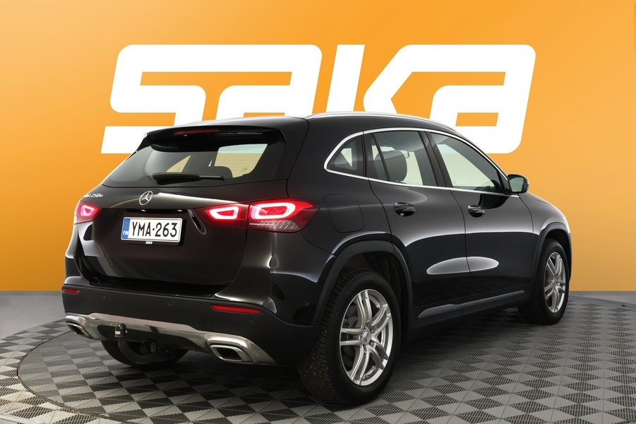 Mercedes-Benz GLA vaihtoauto