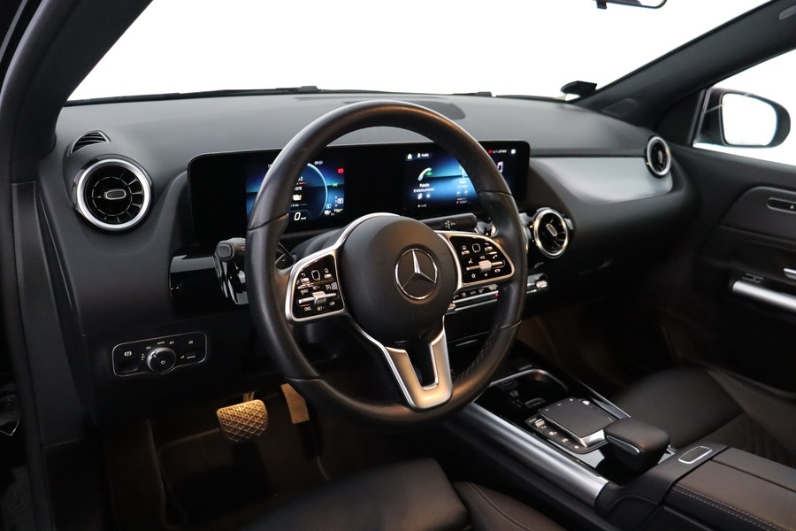 Mercedes-Benz GLA vaihtoauto