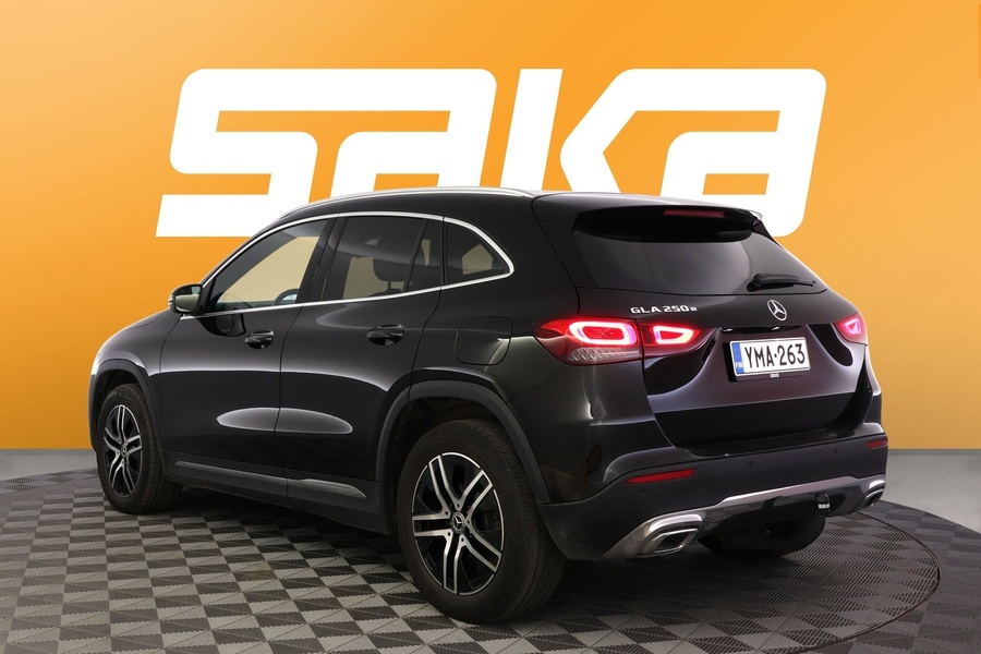 Mercedes-Benz GLA vaihtoauto