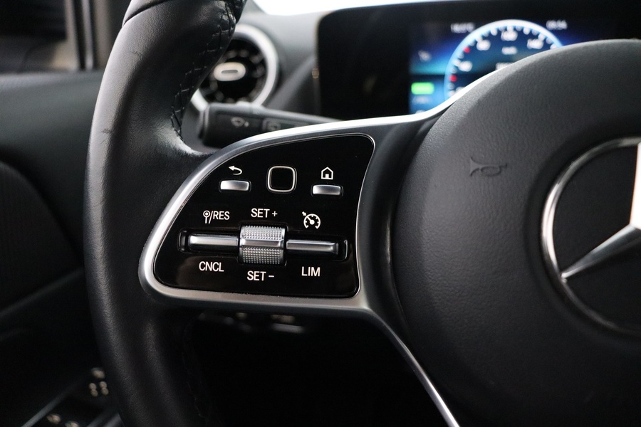 Mercedes-Benz GLA vaihtoauto