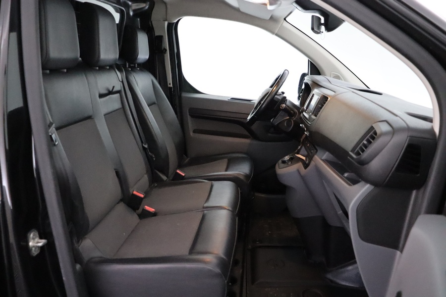 Opel Vivaro vaihtoauto