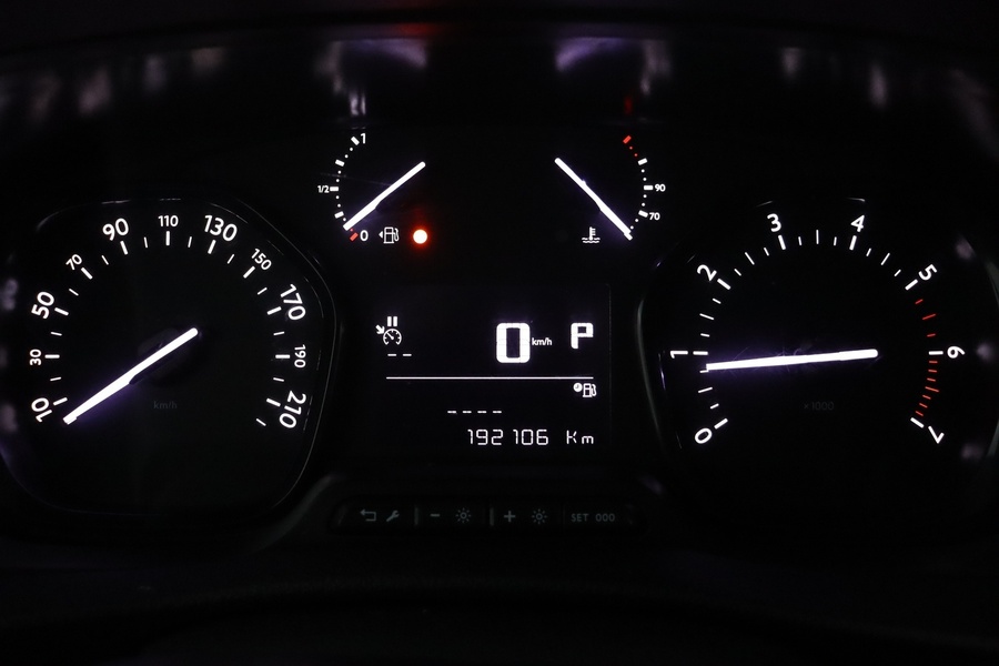 Opel Vivaro vaihtoauto