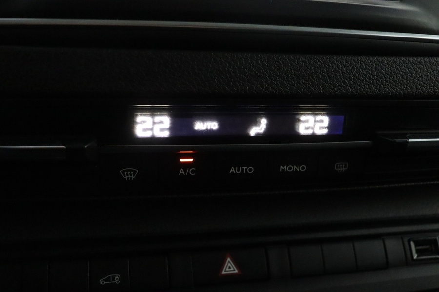 Opel Vivaro vaihtoauto