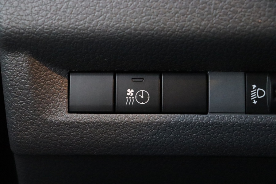 Opel Vivaro vaihtoauto