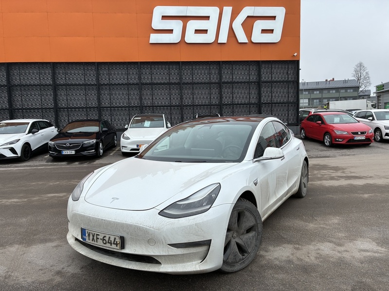 Tesla Model 3 vaihtoauto
