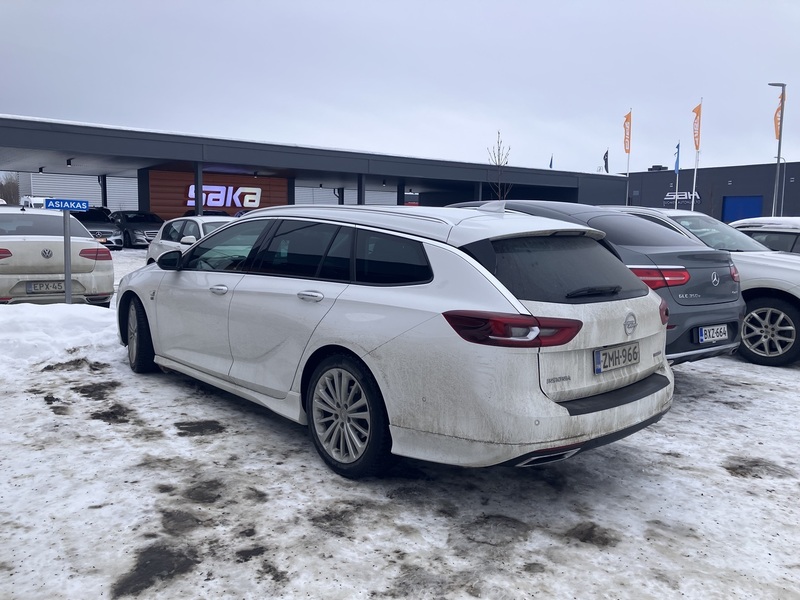Opel Insignia vaihtoauto