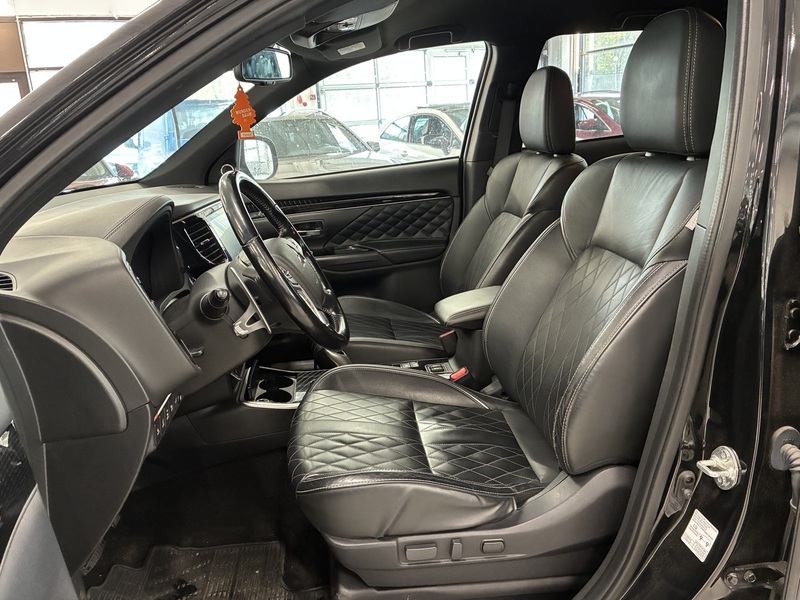 Mitsubishi Outlander PHEV vaihtoauto