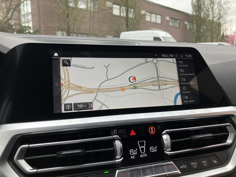 BMW 330 vaihtoauto