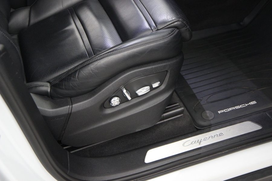 Porsche Cayenne vaihtoauto