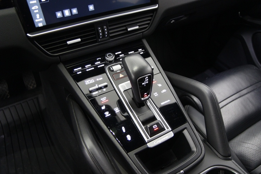 Porsche Cayenne vaihtoauto