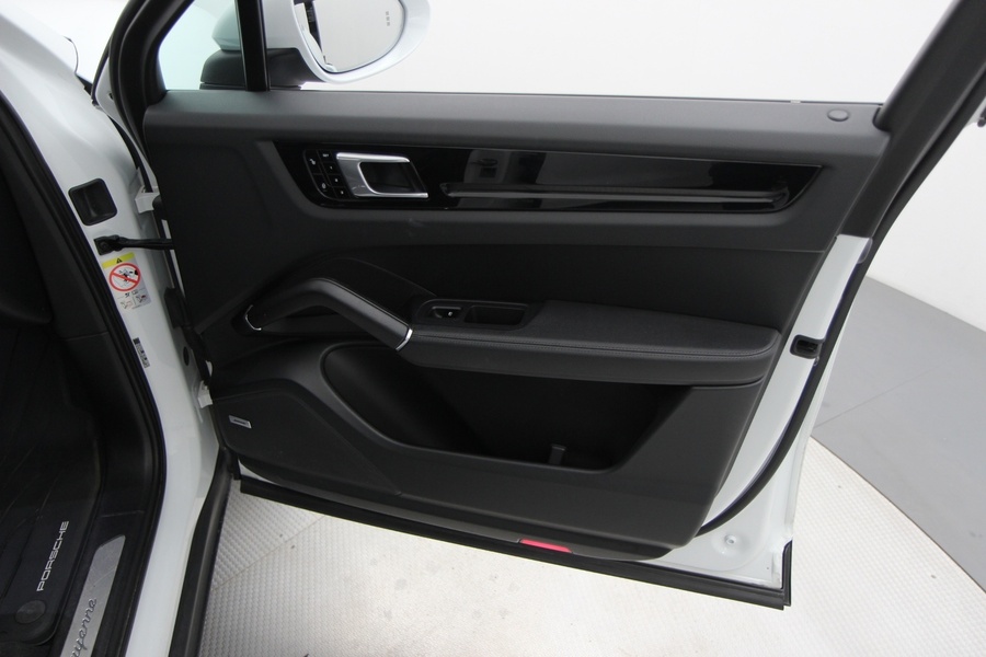 Porsche Cayenne vaihtoauto