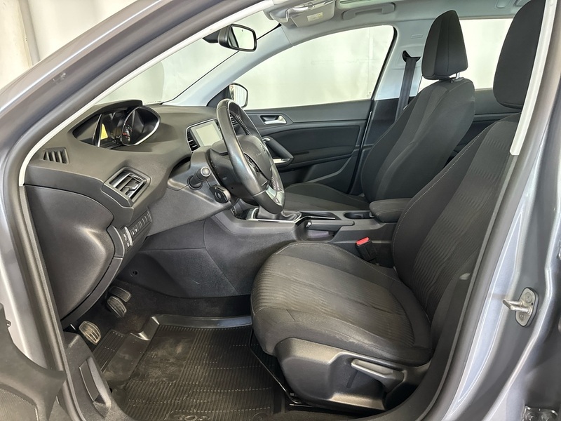 Peugeot 308 vaihtoauto