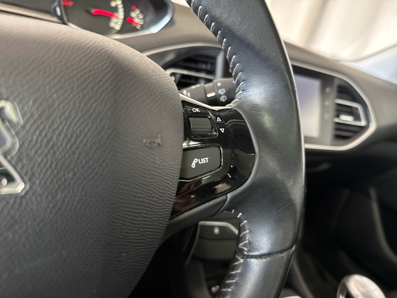 Peugeot 308 vaihtoauto