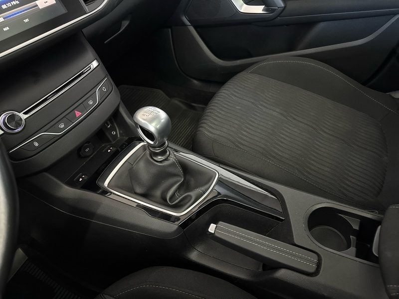 Peugeot 308 vaihtoauto