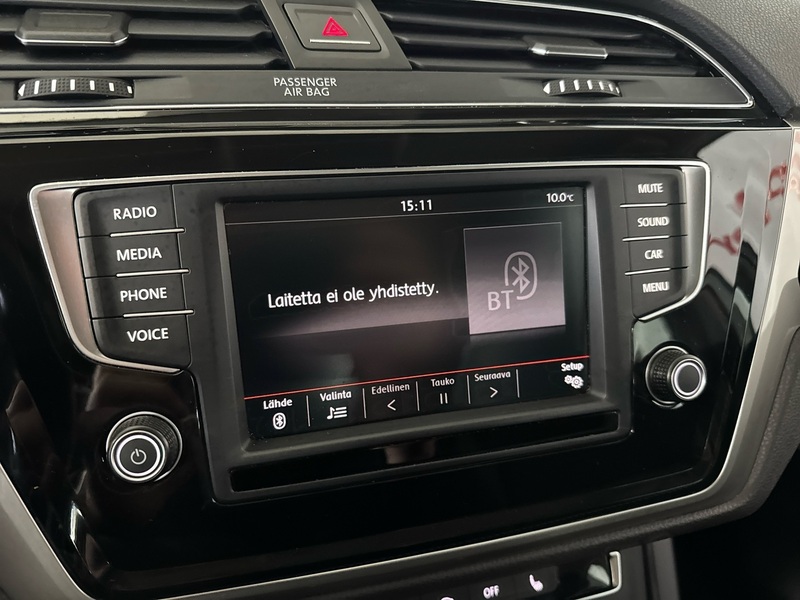 Volkswagen Touran vaihtoauto