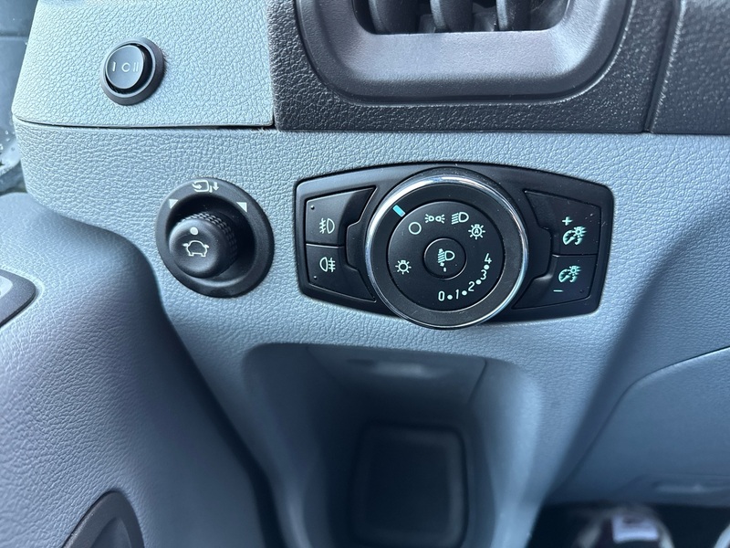 Ford Transit vaihtoauto