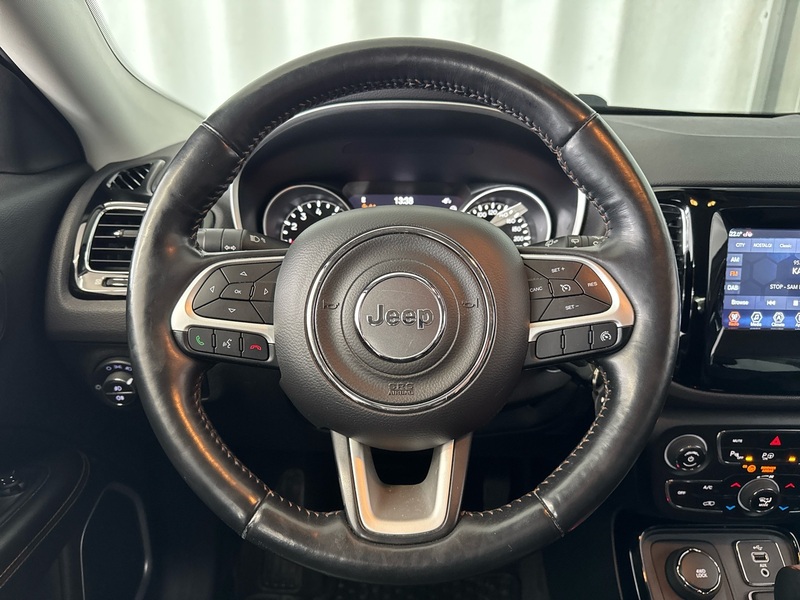 Jeep Compass vaihtoauto