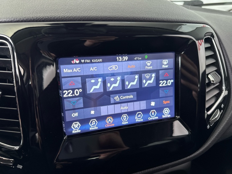 Jeep Compass vaihtoauto