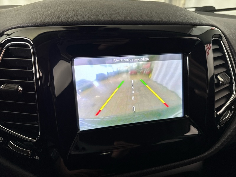 Jeep Compass vaihtoauto