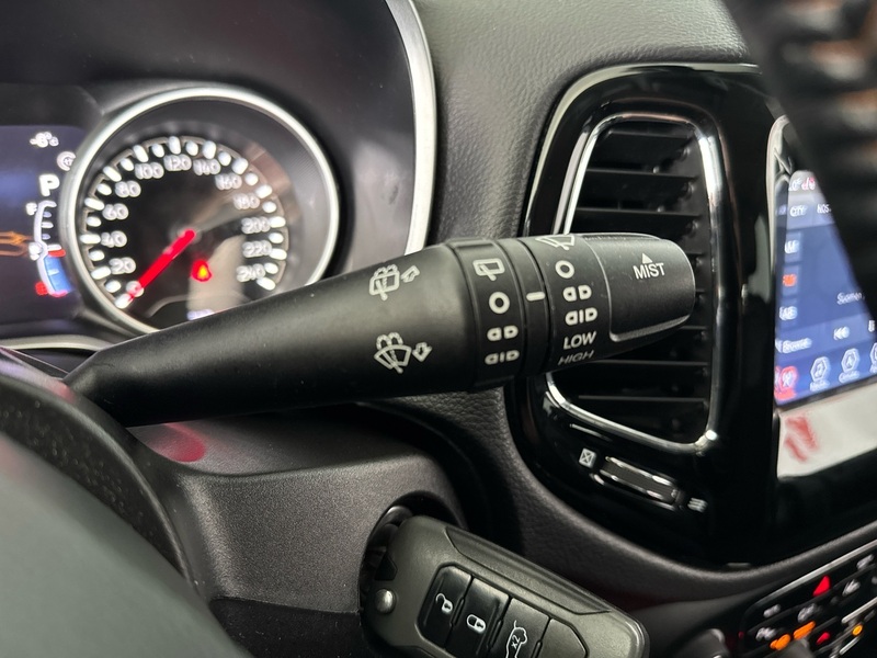 Jeep Compass vaihtoauto