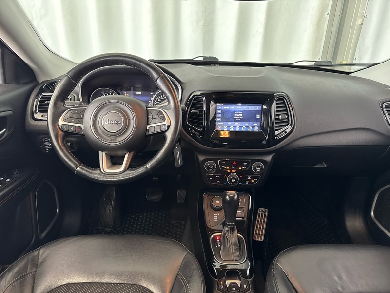Jeep Compass vaihtoauto