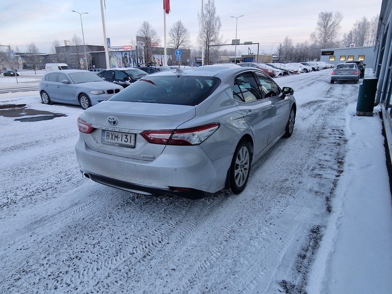 Toyota Camry vaihtoauto