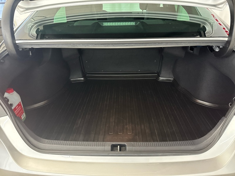 Toyota Camry vaihtoauto