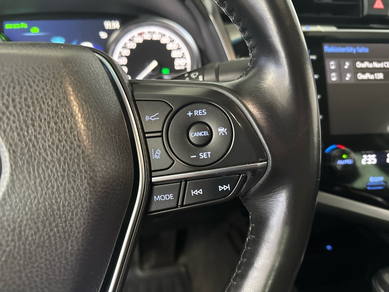 Toyota Camry vaihtoauto