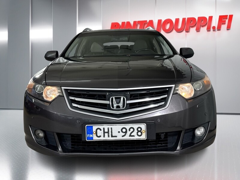 Honda Accord vaihtoauto