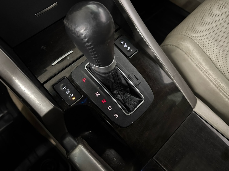 Honda Accord vaihtoauto