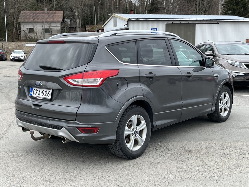 Ford Kuga vaihtoauto