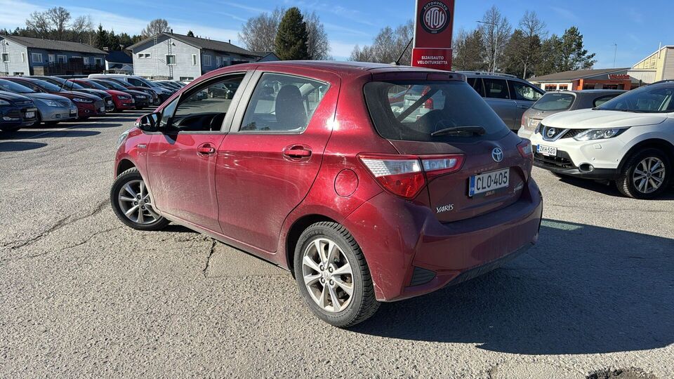 Toyota Yaris vaihtoauto